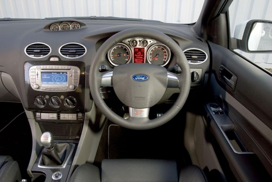  Ford Focus ST by TeamRS 2008 года  (фото 10 из 12)
